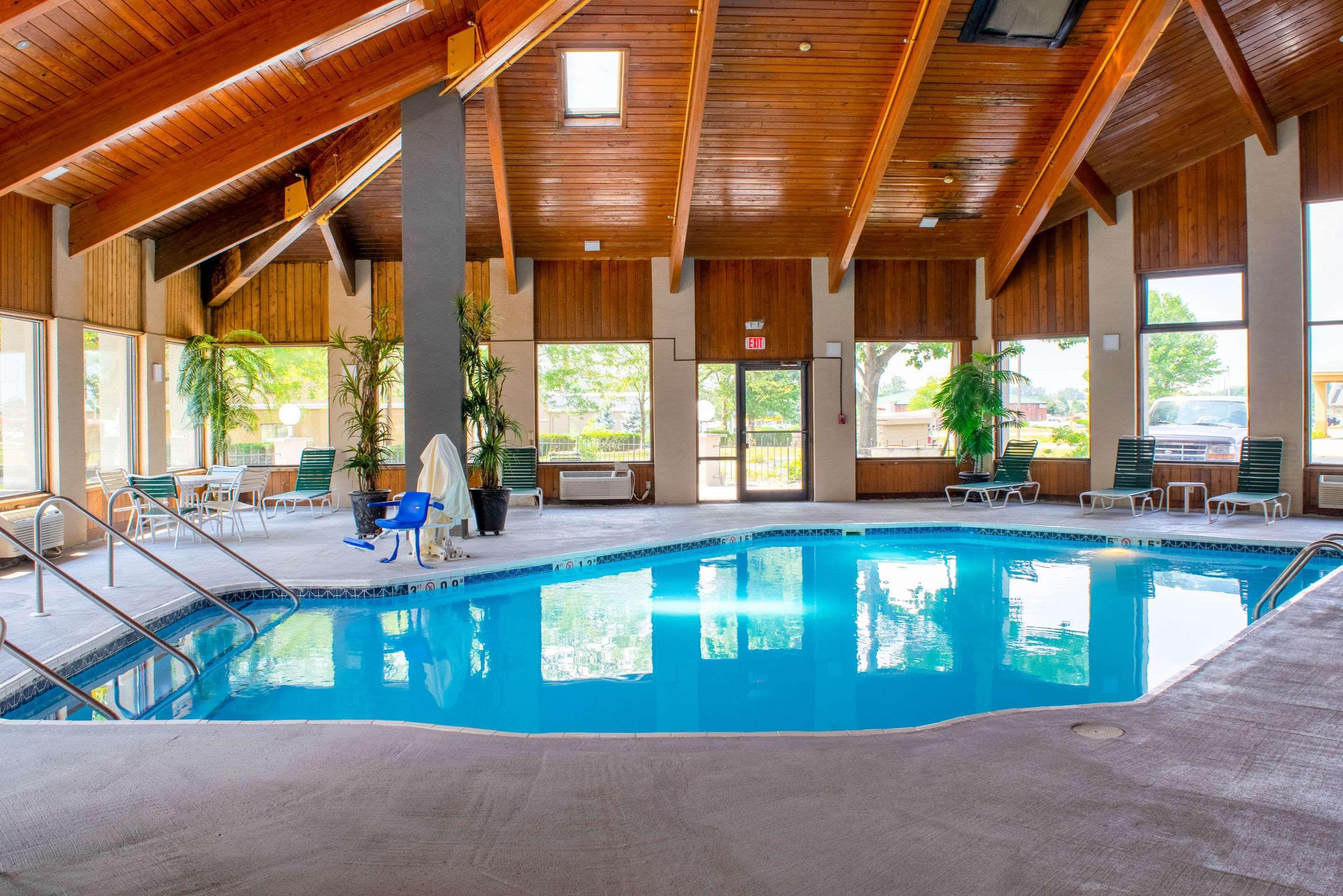 Quality - Indianapolis West Inn 2*