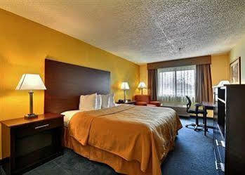 Inn Quality - Indianapolis West